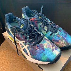 ASICS Sneakers